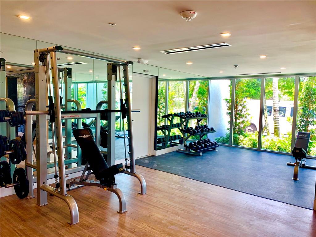 AVERY POMPANO - Residential Lease