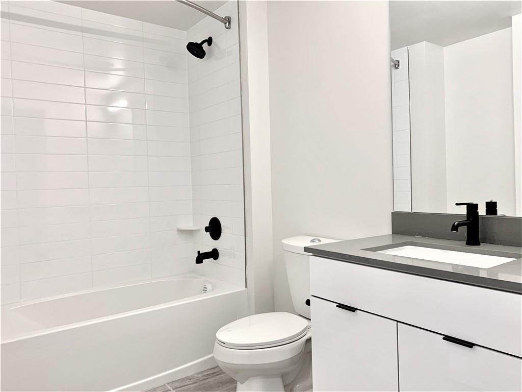 AVERY POMPANO - Residential Lease