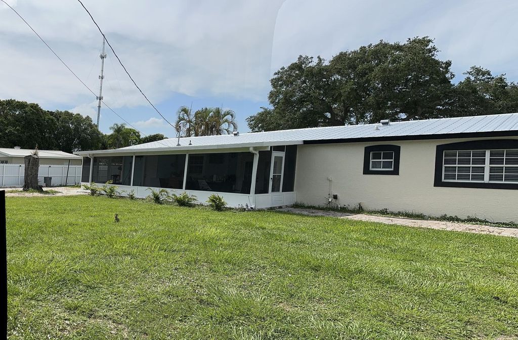 Photo of 355 Johnston Street, Fort Pierce, FL 34982 (MLS # B26020525)