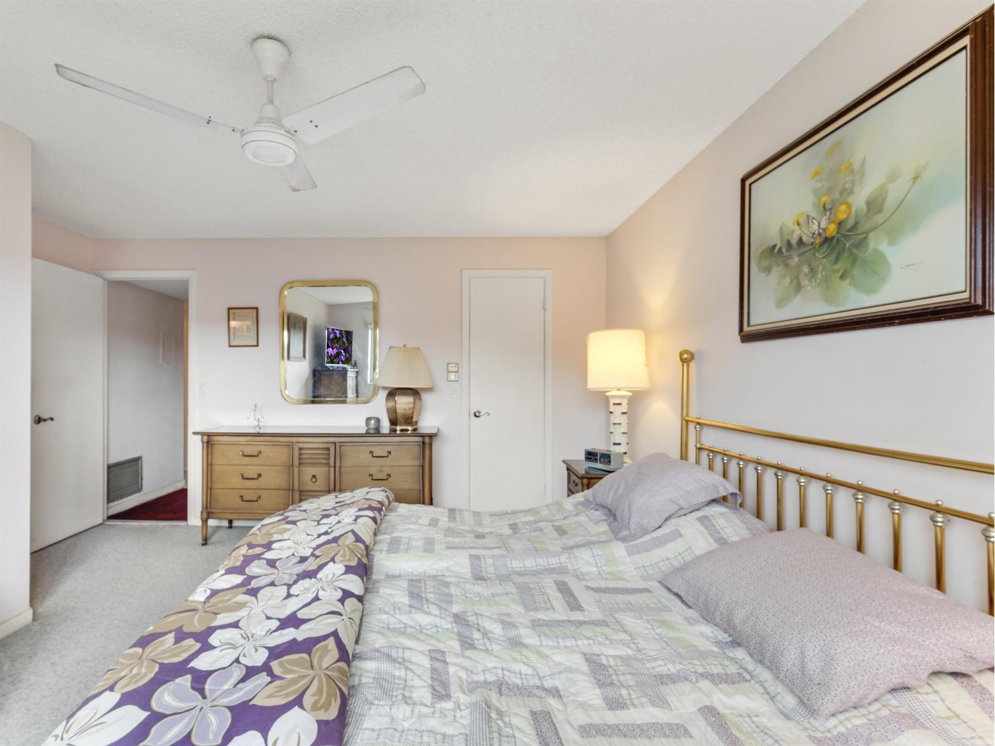 VILLAGE ROYALE GREENWOOD - Residential Lease