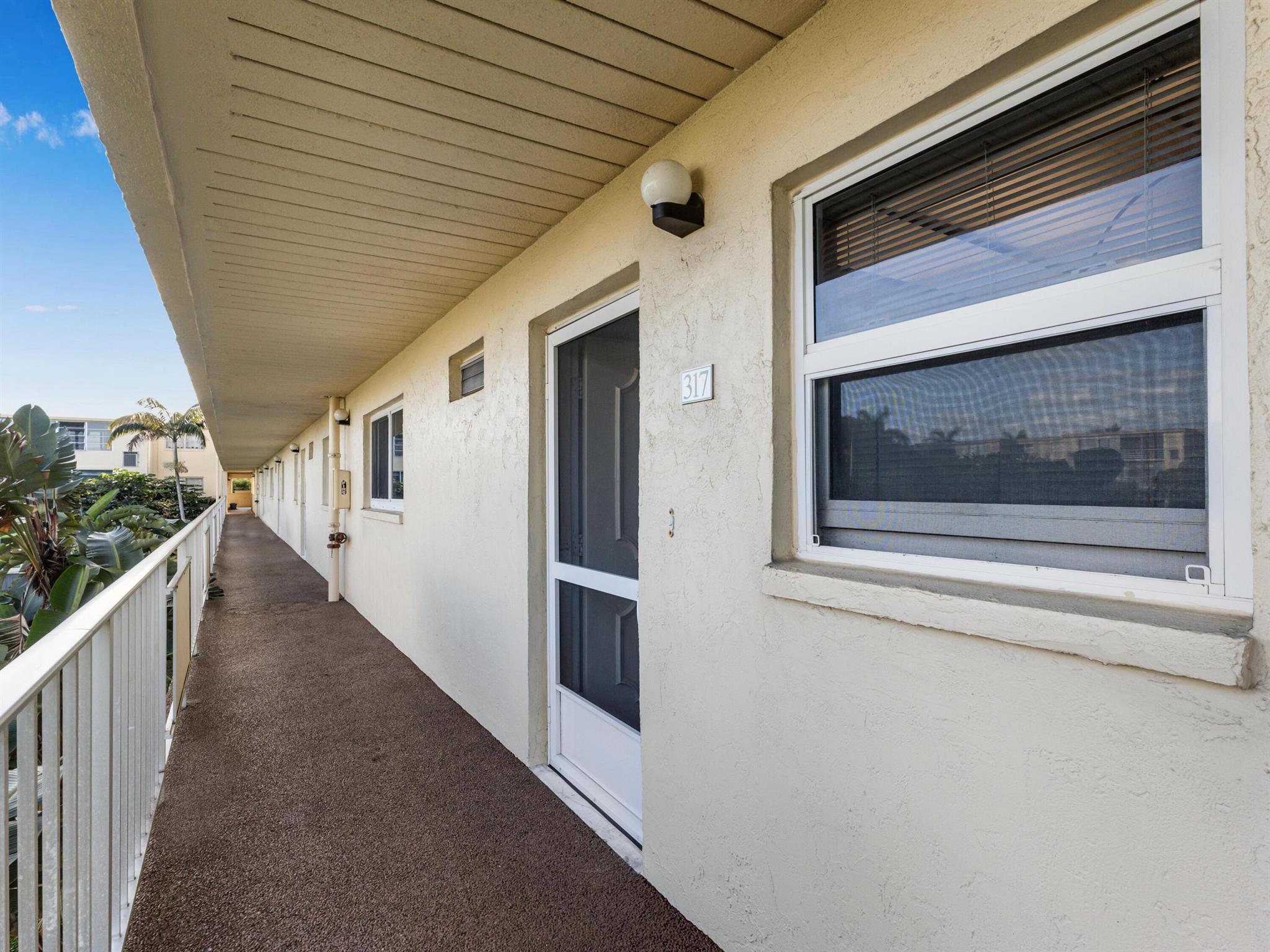VILLAGE ROYALE GREENWOOD - Residential Lease