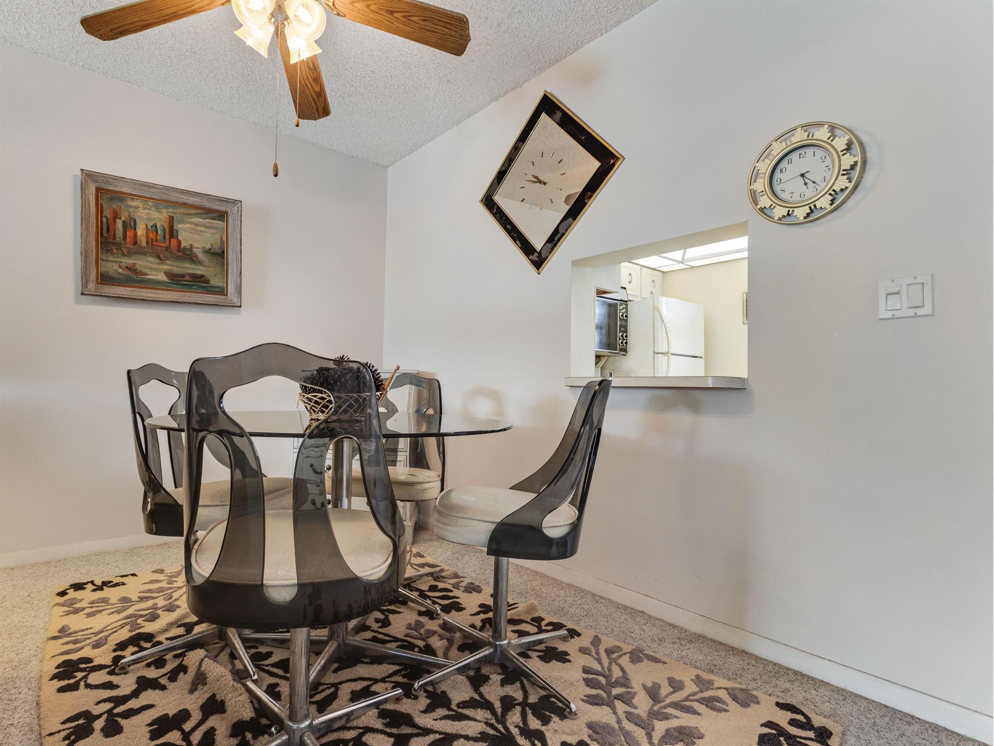 VILLAGE ROYALE GREENWOOD - Residential Lease