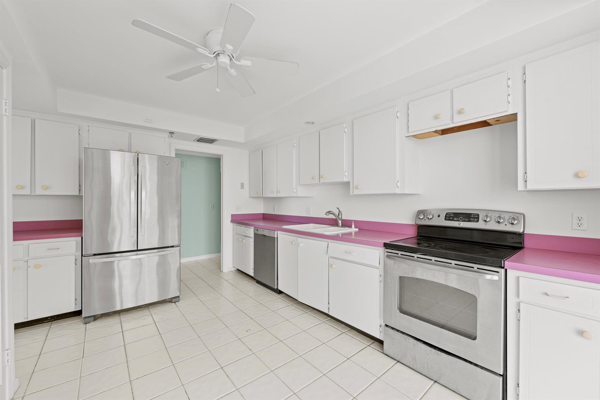 OCEAN TOWERS SOUTH CONDO - Residential