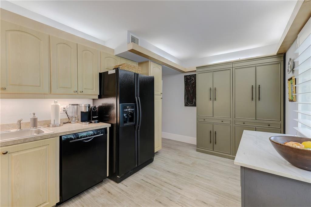 Palm Aire - Residential