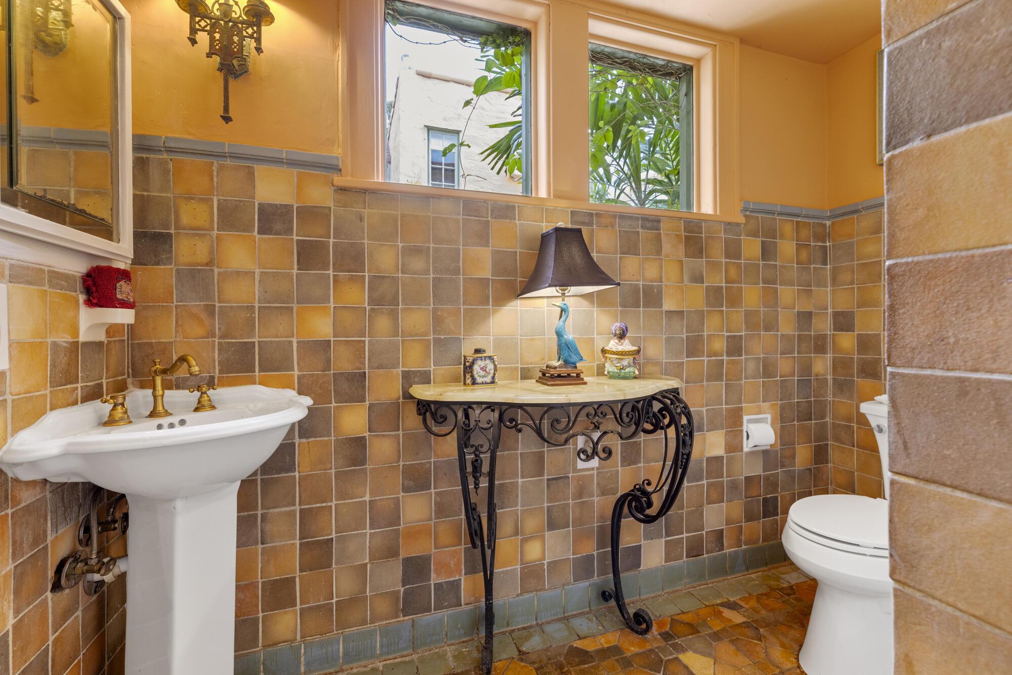 NORTH SHORE TERRACE PL NO - Residential