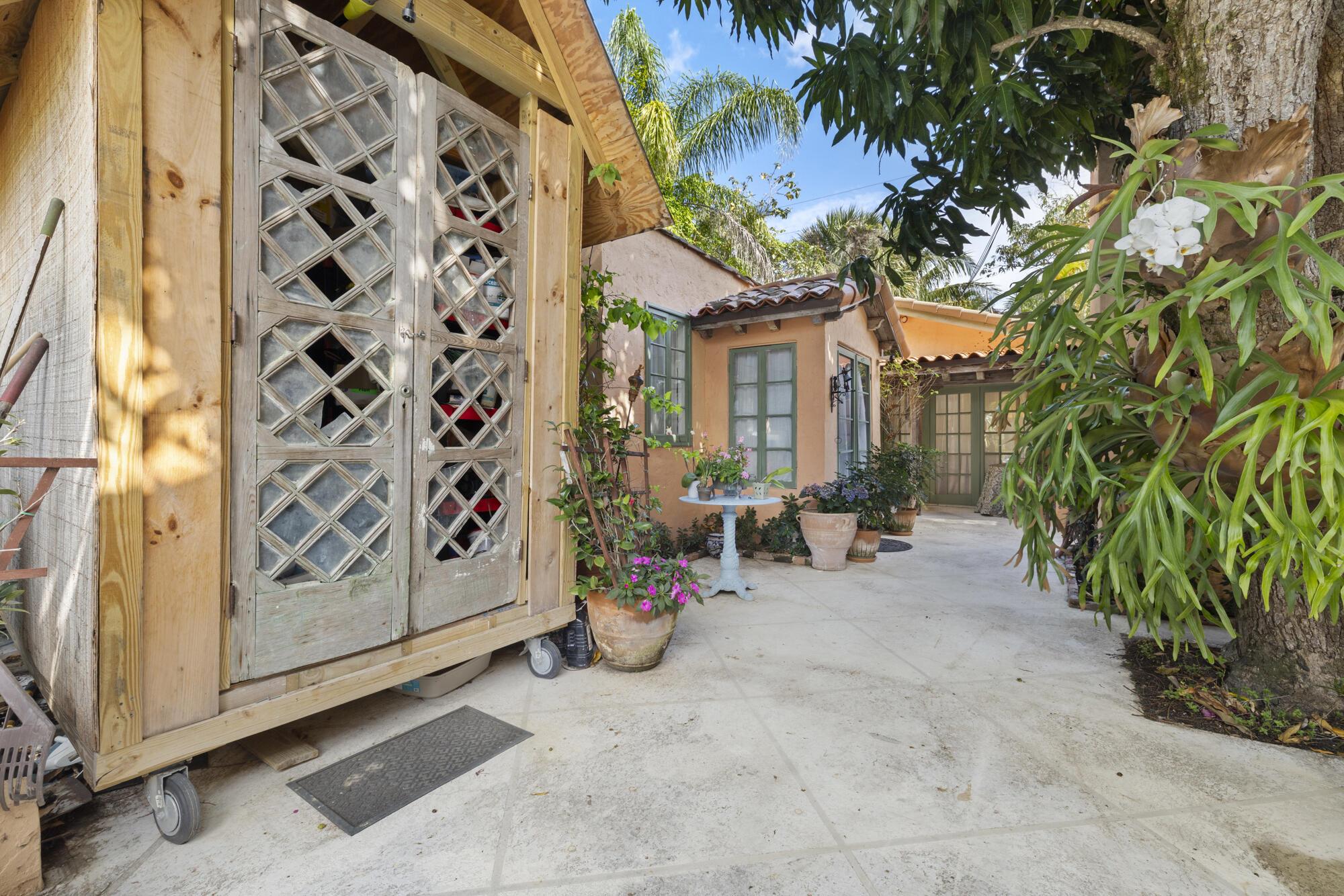 NORTH SHORE TERRACE PL NO - Residential