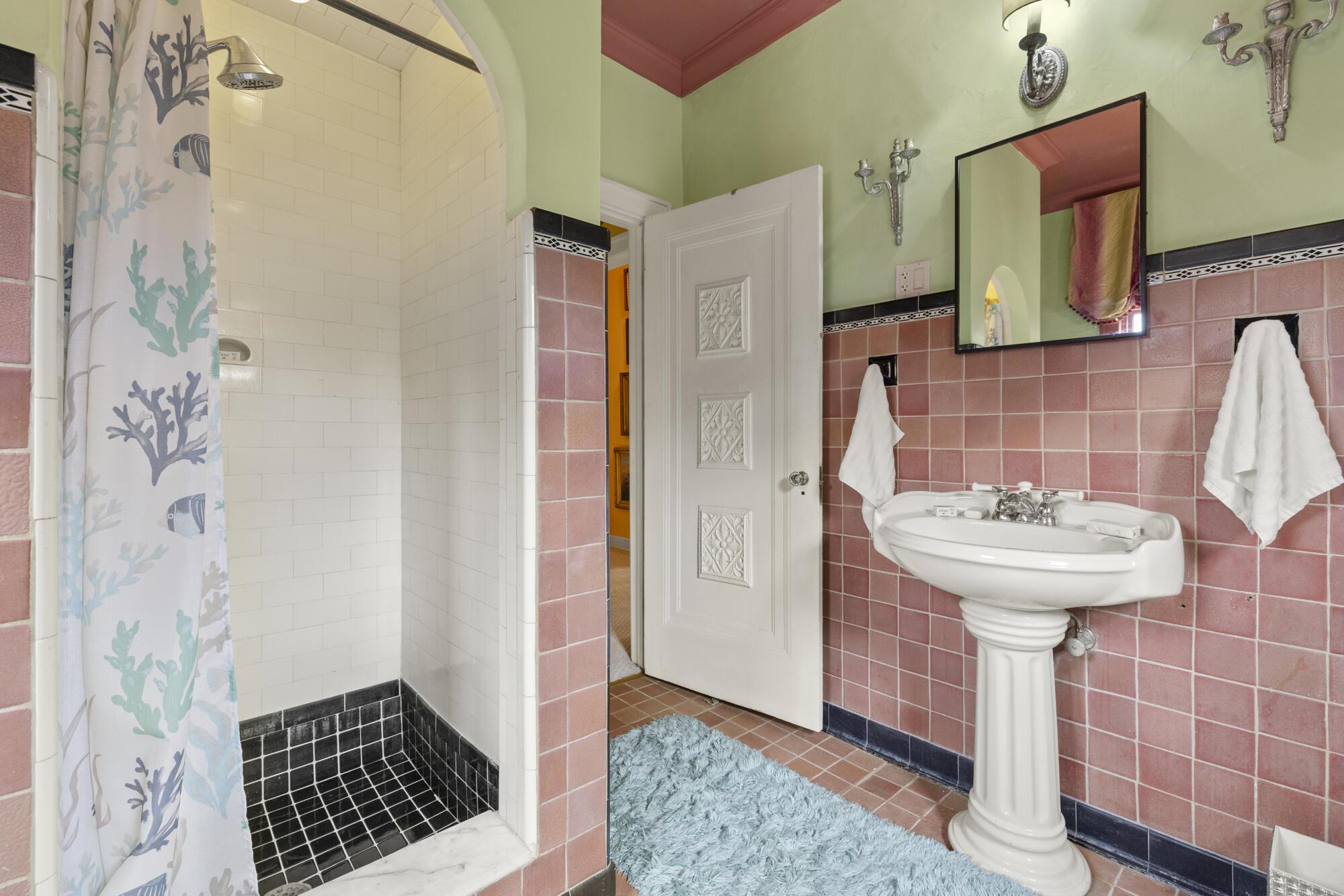 NORTH SHORE TERRACE PL NO - Residential