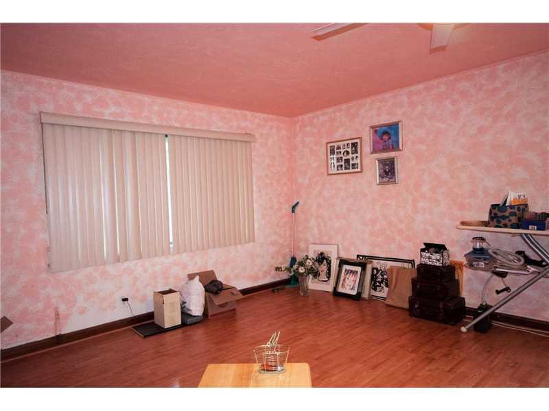 HILLS OF INVERRARY - Residential