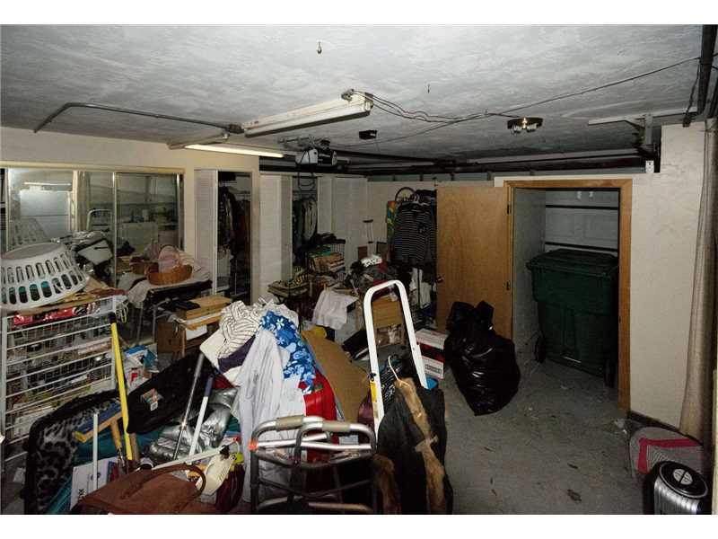 HILLS OF INVERRARY - Residential