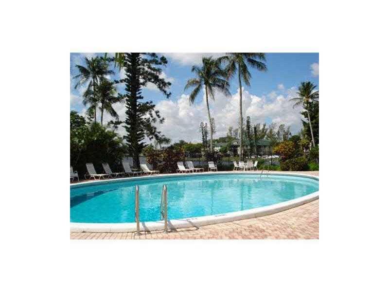 HILLS OF INVERRARY - Residential