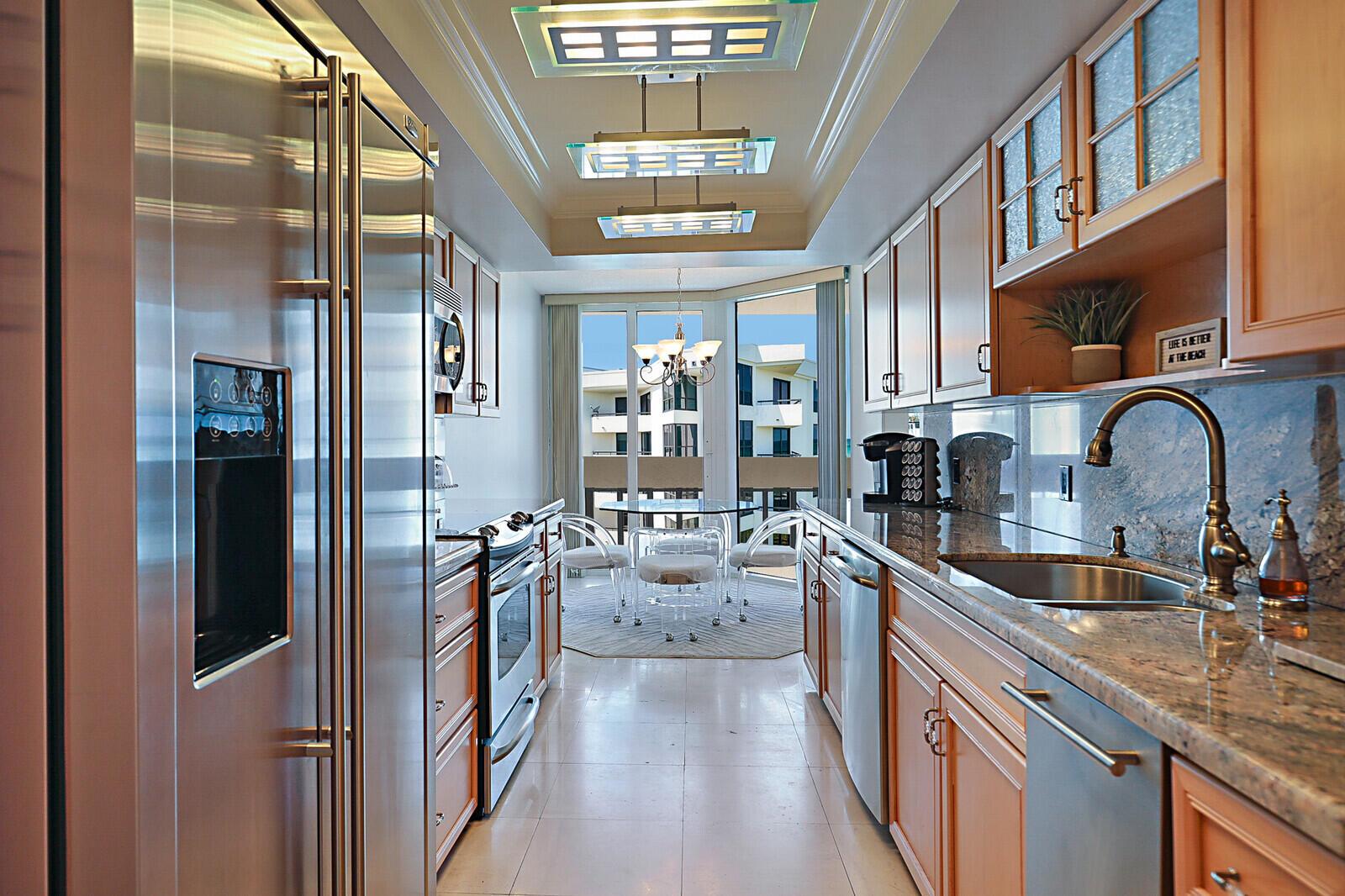 CARLTON PLACE CONDO - Residential