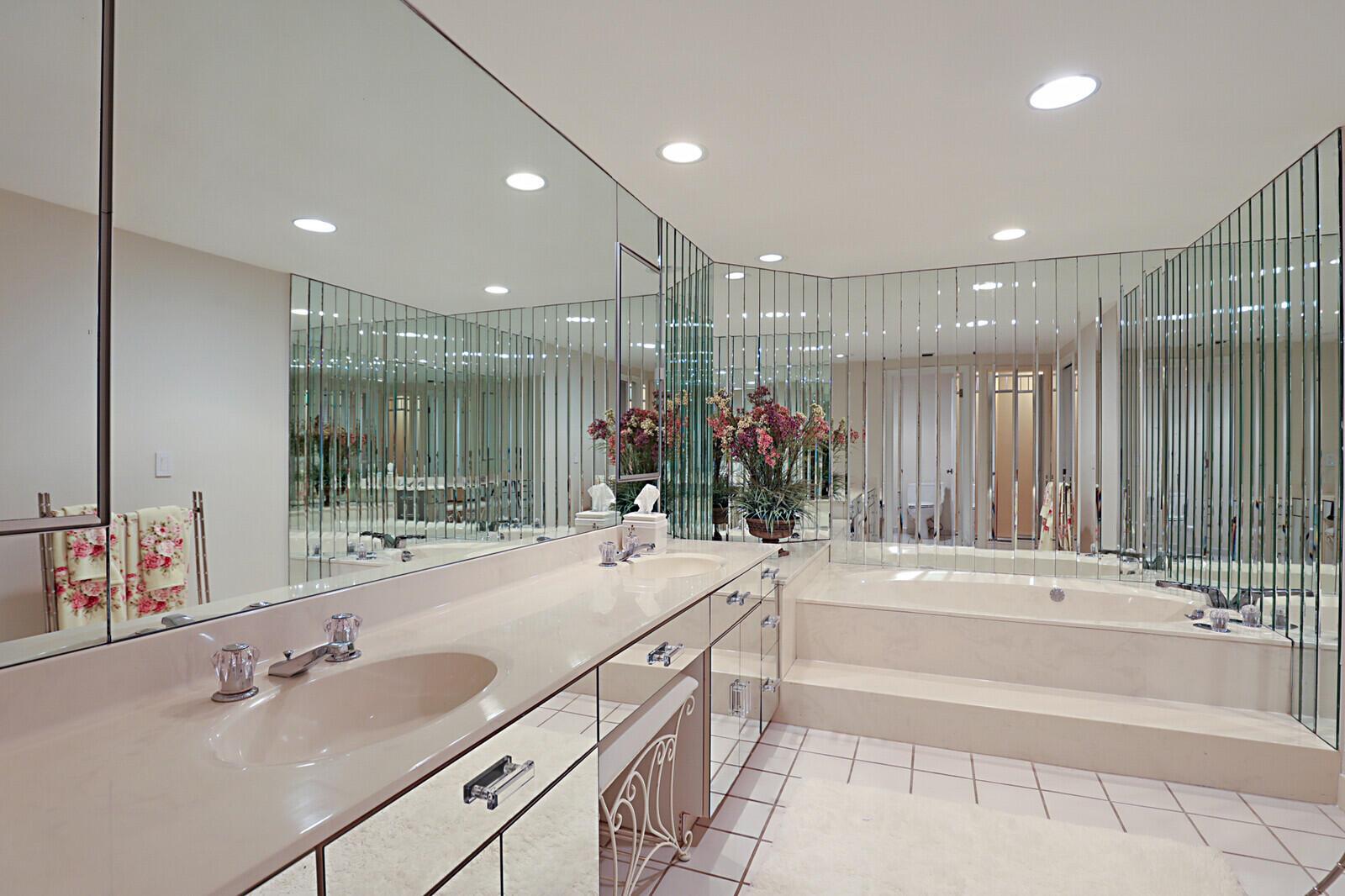 CARLTON PLACE CONDO - Residential