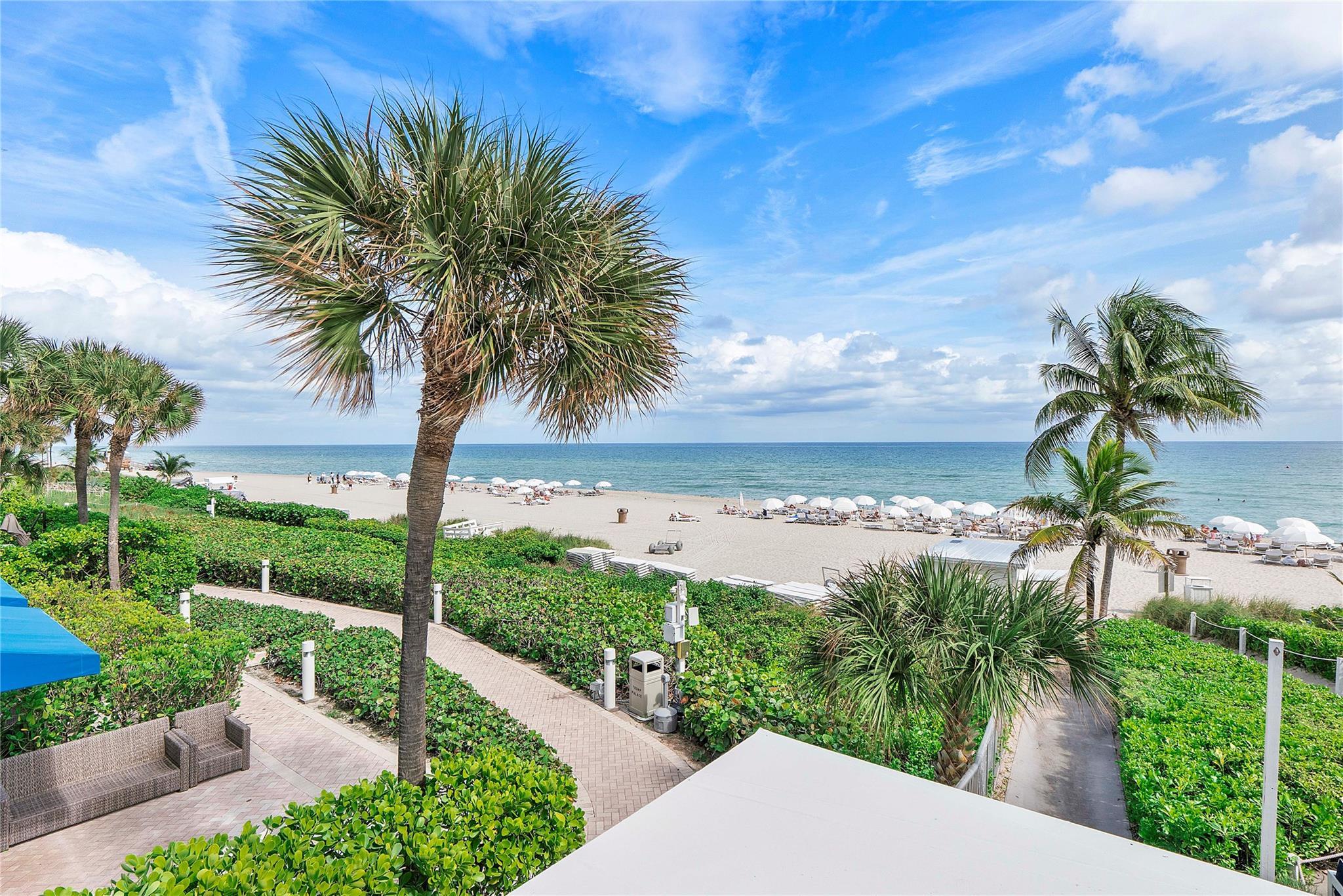 TRUMP INTERNATIONAL - Residential