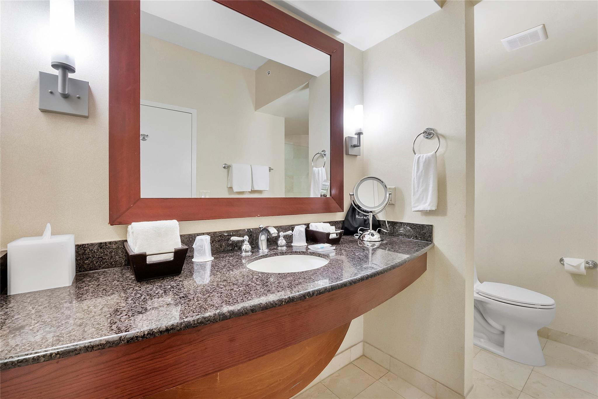 TRUMP INTERNATIONAL - Residential