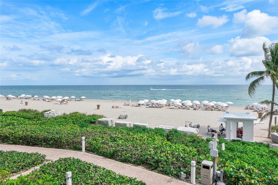 TRUMP INTERNATIONAL - Residential