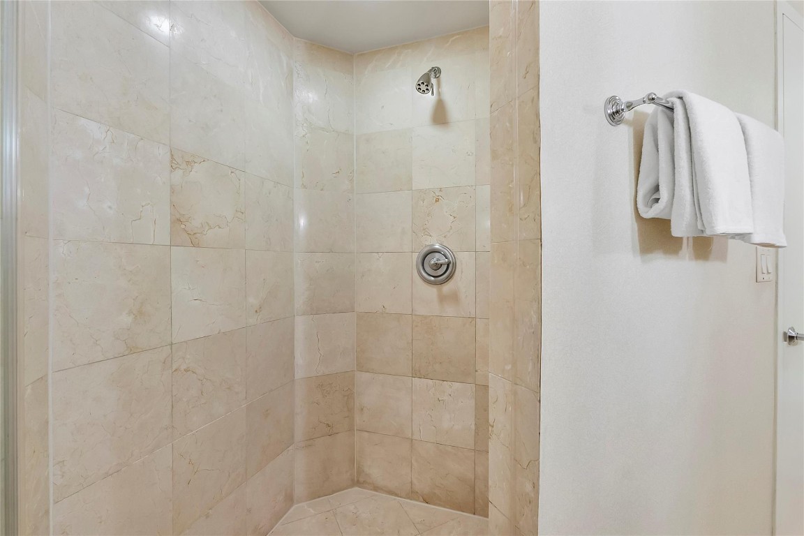 TRUMP INTERNATIONAL - Residential