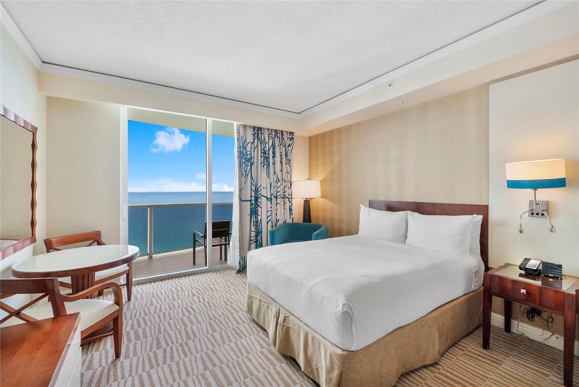 TRUMP INTERNATIONAL - Residential