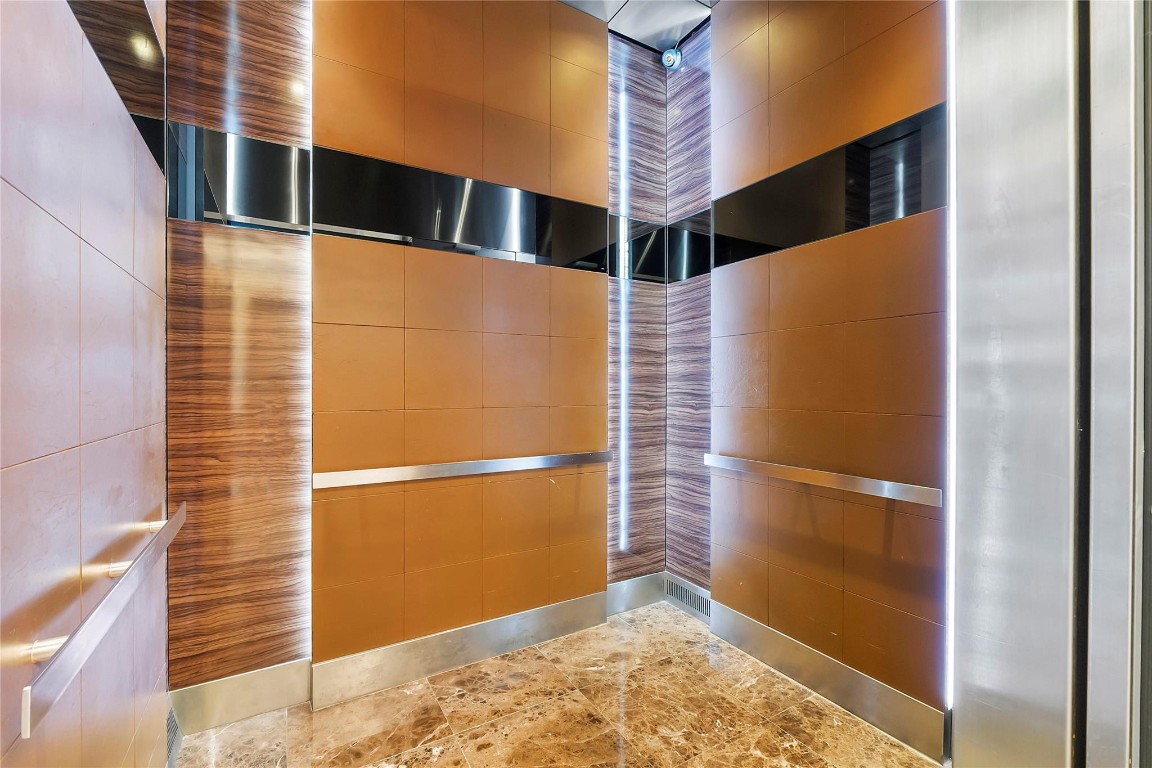 TRUMP INTERNATIONAL - Residential