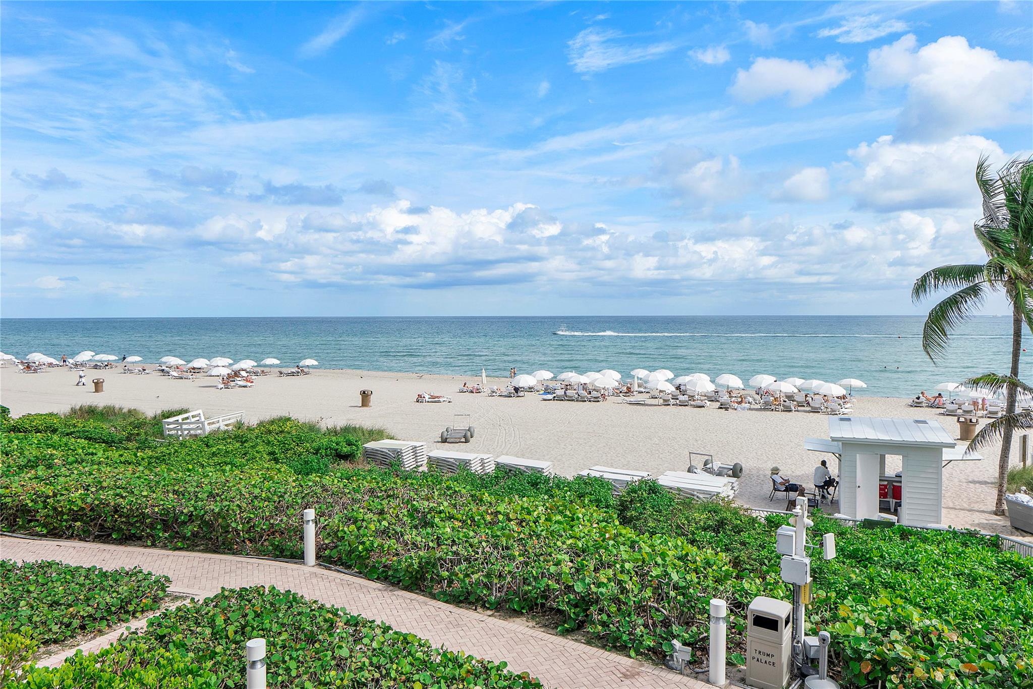 TRUMP INTERNATIONAL - Residential