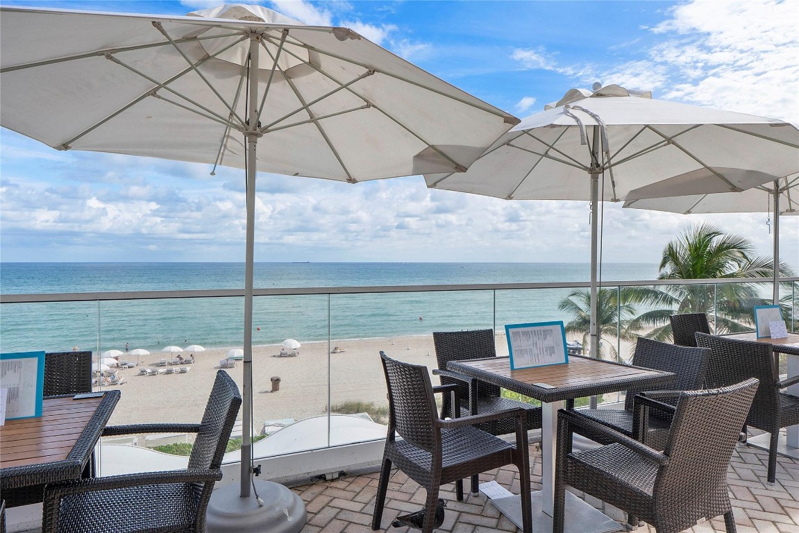 TRUMP INTERNATIONAL - Residential