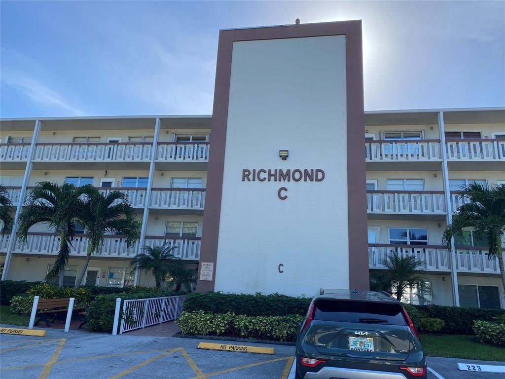 327 Richmond C