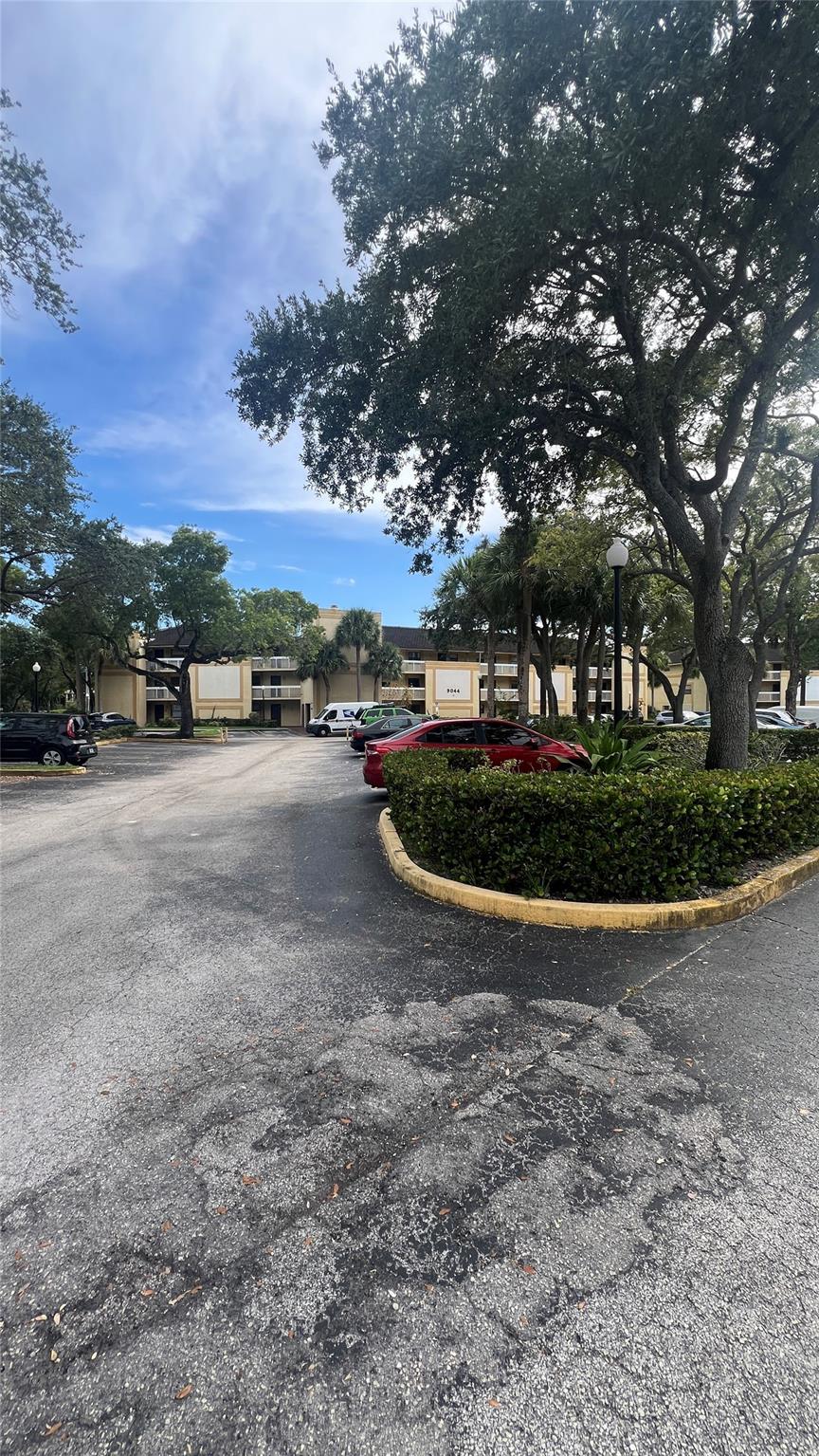 Island Club - Residential