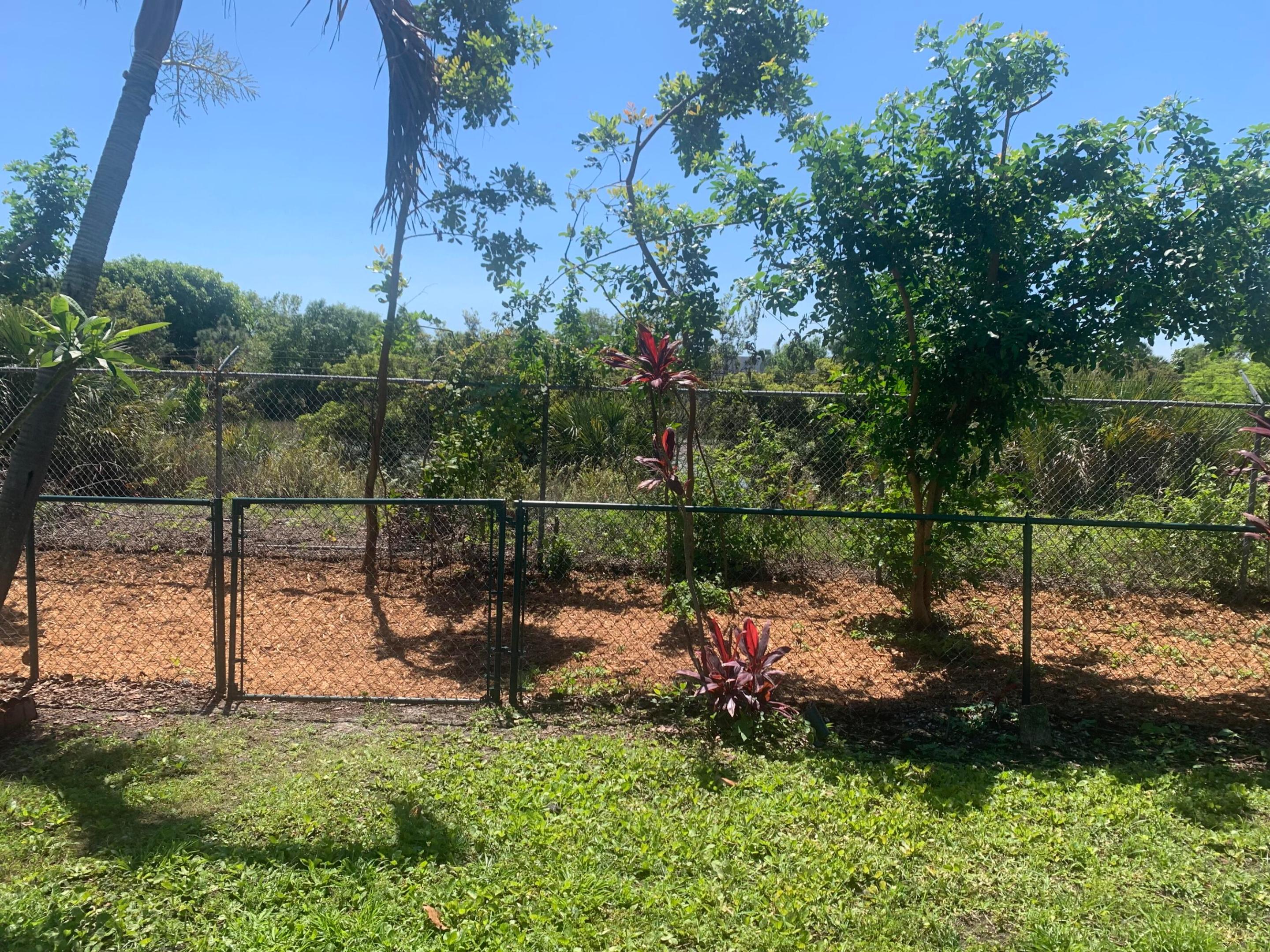 EVERGREEN ACRES UNREC ON - Residential