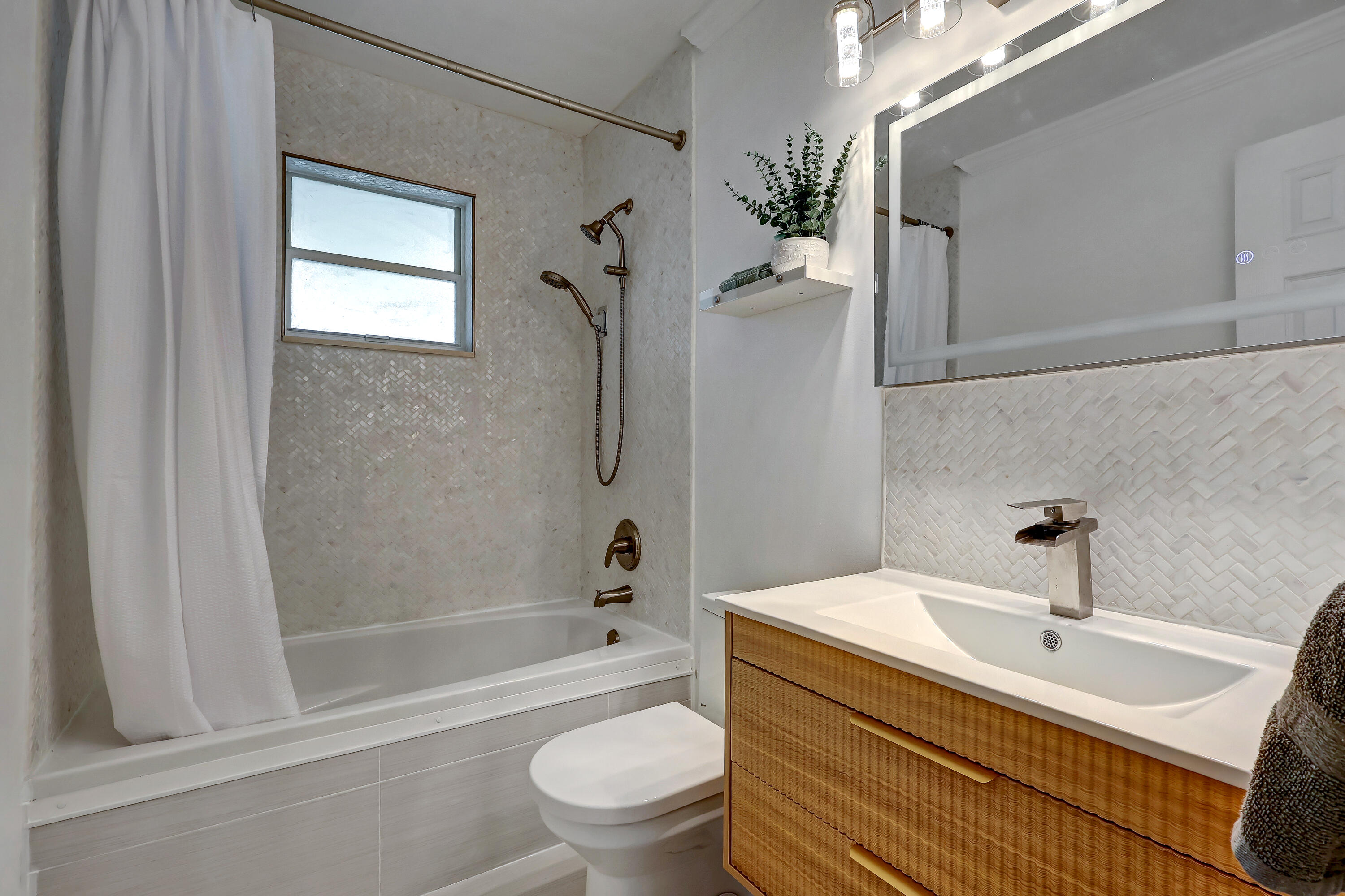 EVERGREEN ACRES UNREC ON - Residential