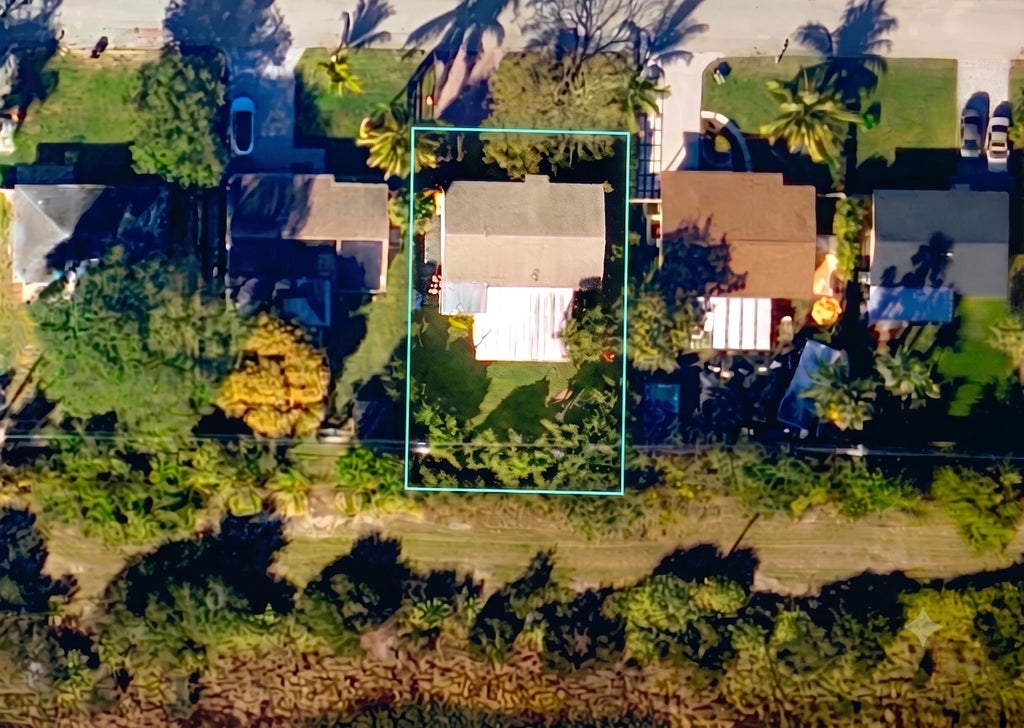 Photo of 3546 Betty Ann Court E, West Palm Beach, FL 33403 (MLS # B26005674)