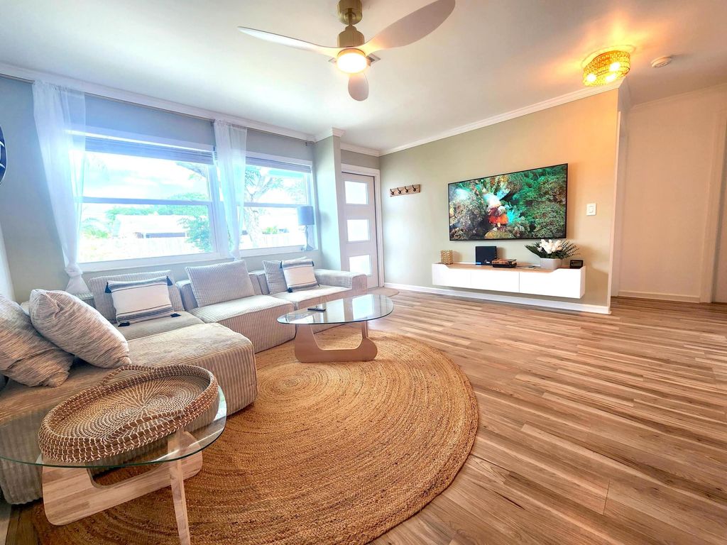 Photo of 3546 Betty Ann Court E, Palm Beach Gardens, FL 33403 (MLS # B26005674)