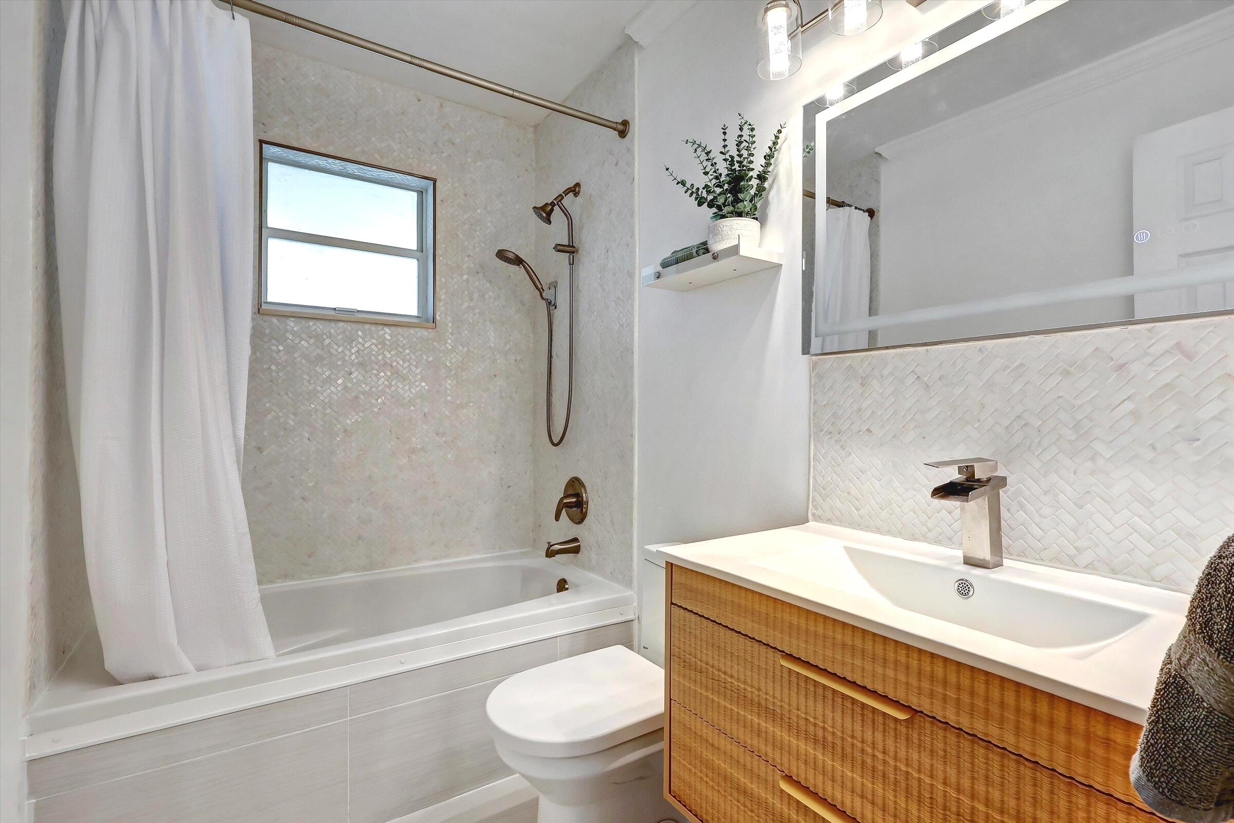 EVERGREEN ACRES UNREC ON - Residential