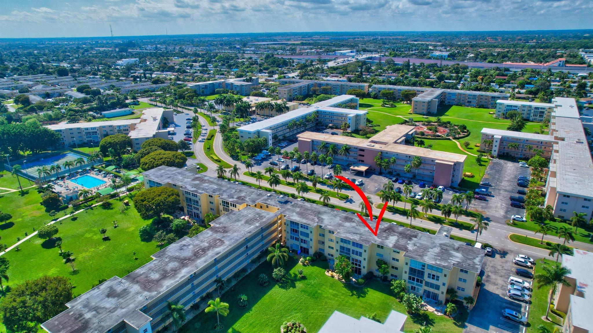 VILLAGE ROYALE GREENWAY C - Residential