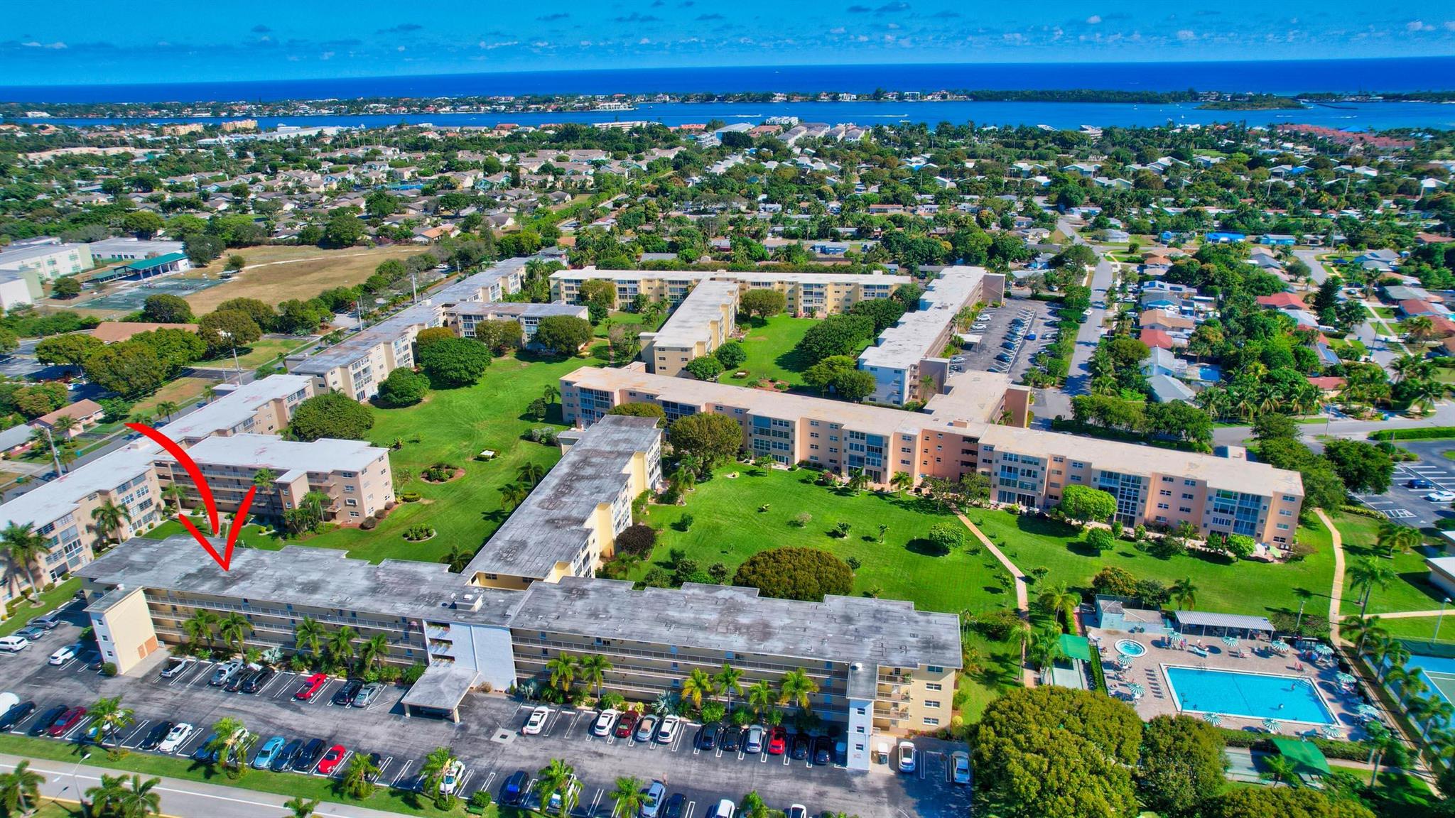 VILLAGE ROYALE GREENWAY C - Residential