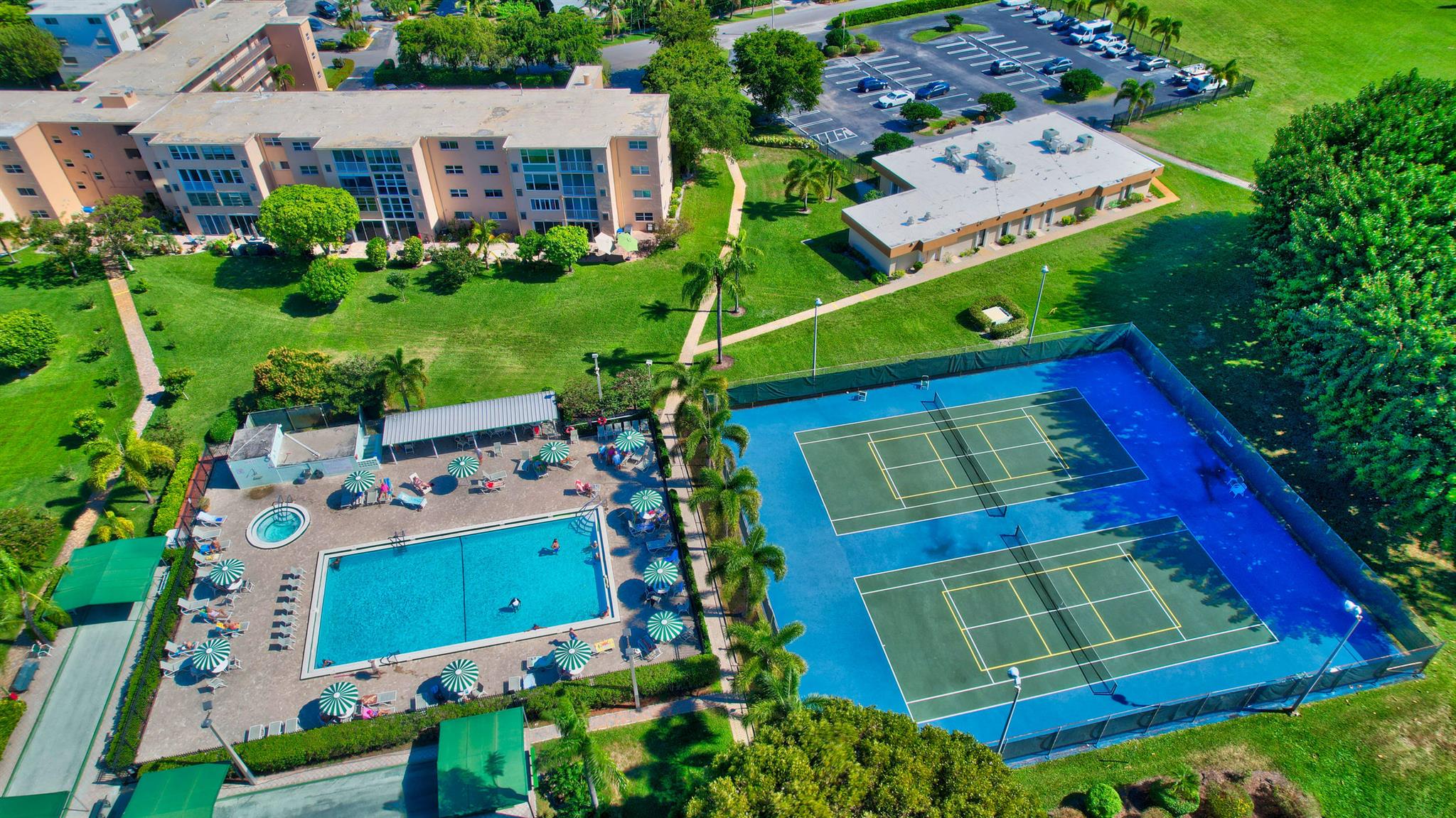 VILLAGE ROYALE GREENWAY C - Residential