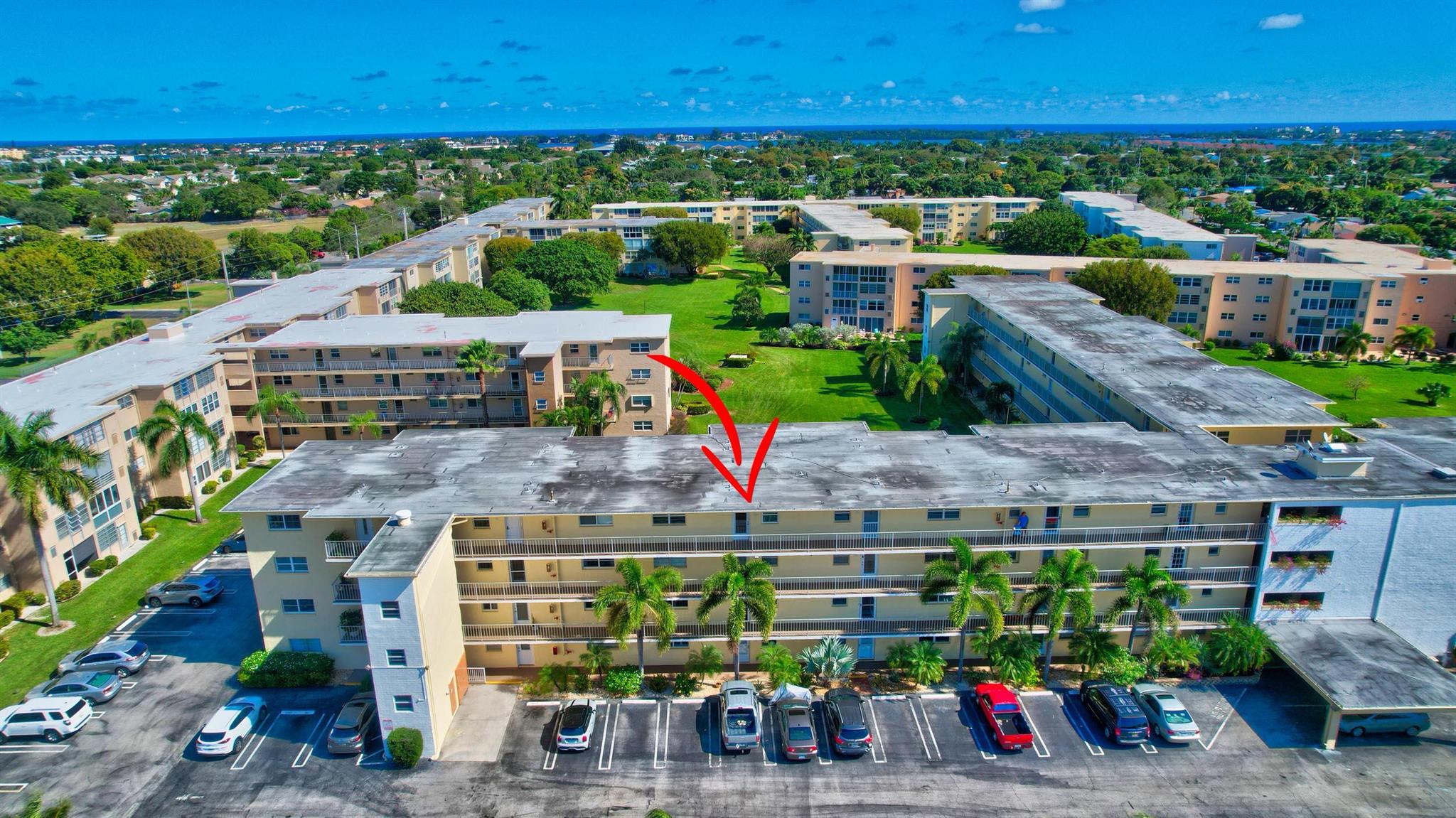 VILLAGE ROYALE GREENWAY C - Residential
