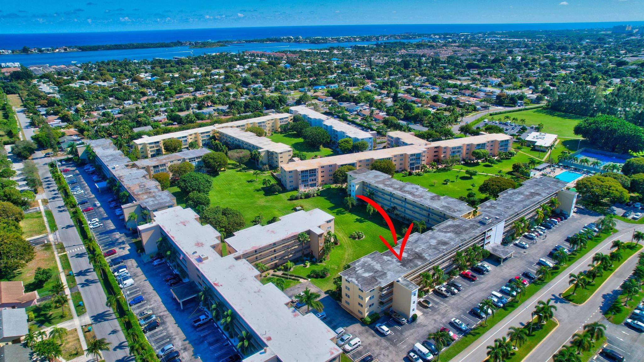 VILLAGE ROYALE GREENWAY C - Residential