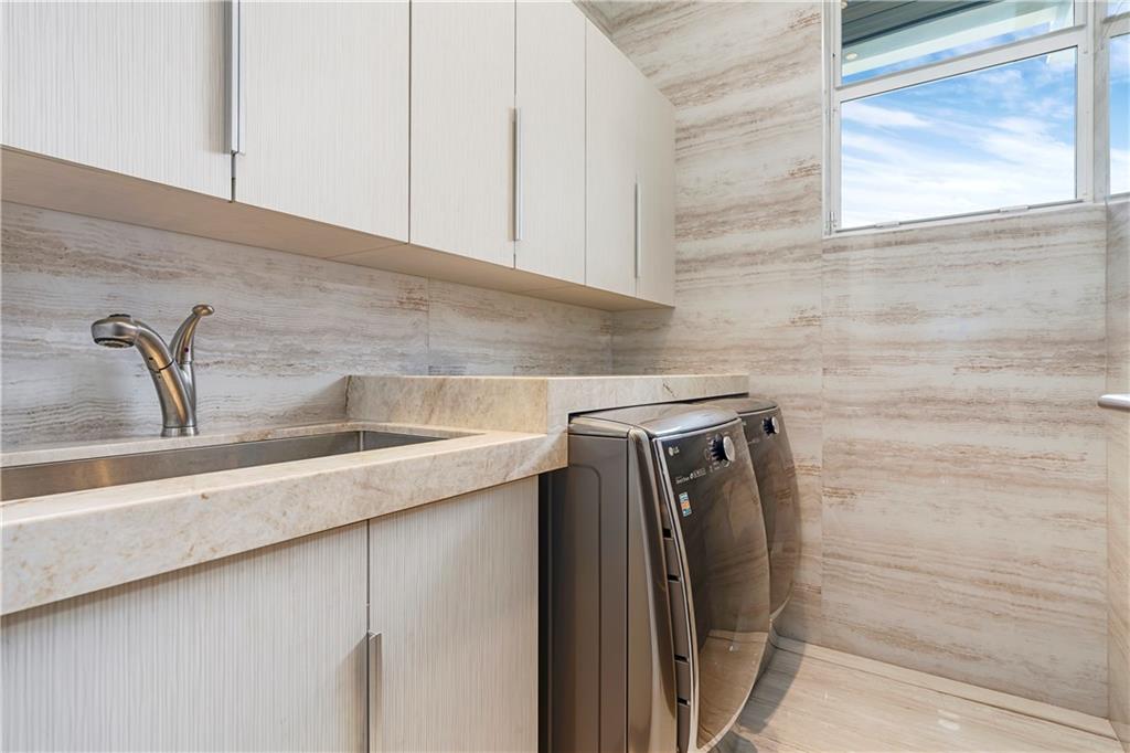 Sea Island - Residential