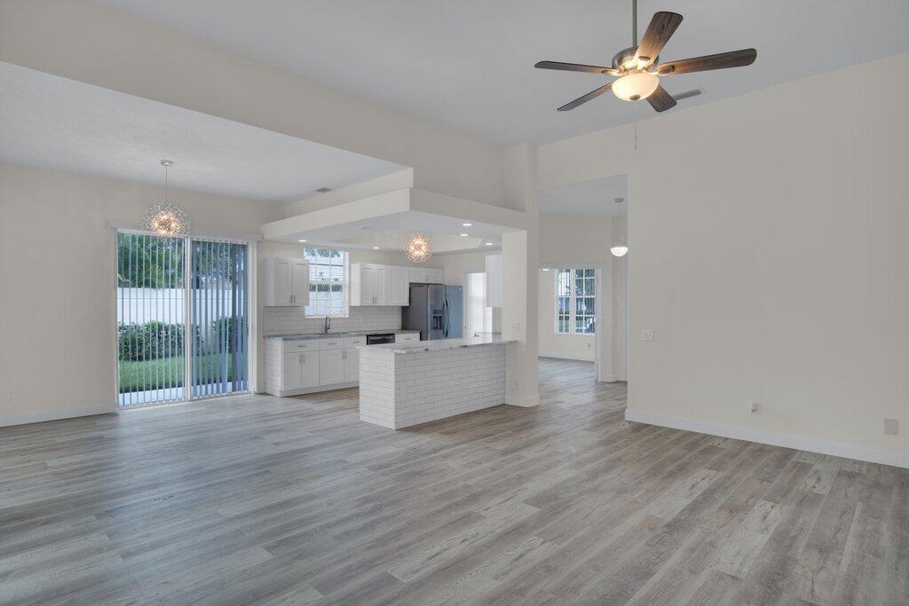 LAKES AT ST LUCIE WEST PLAT NO 22 - Residential