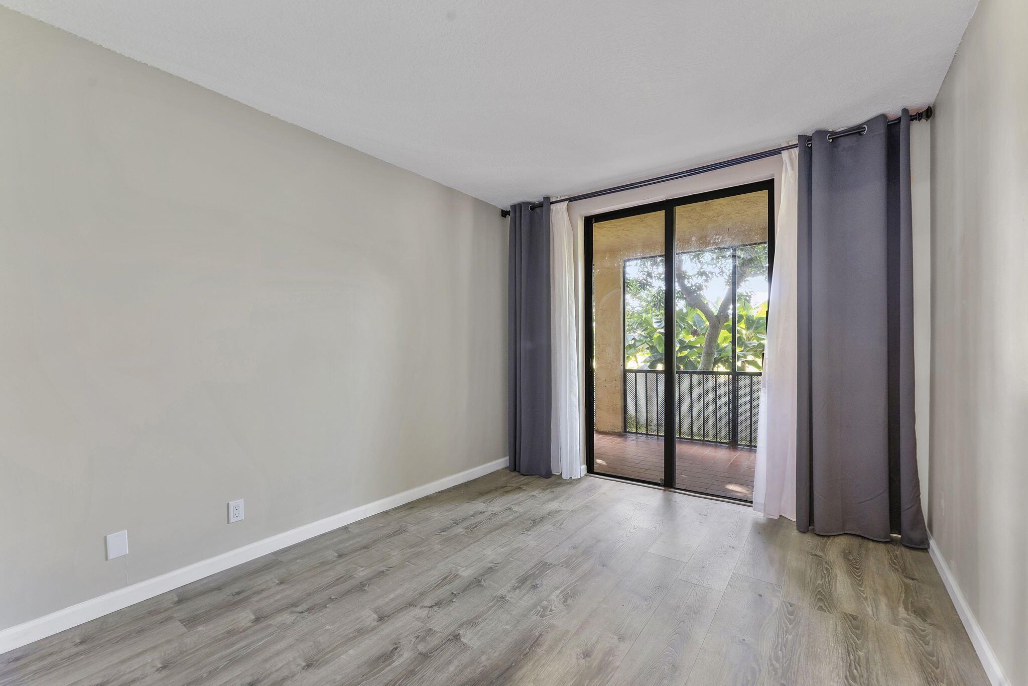 LA MIRADA AT BOCA POINTE - Residential