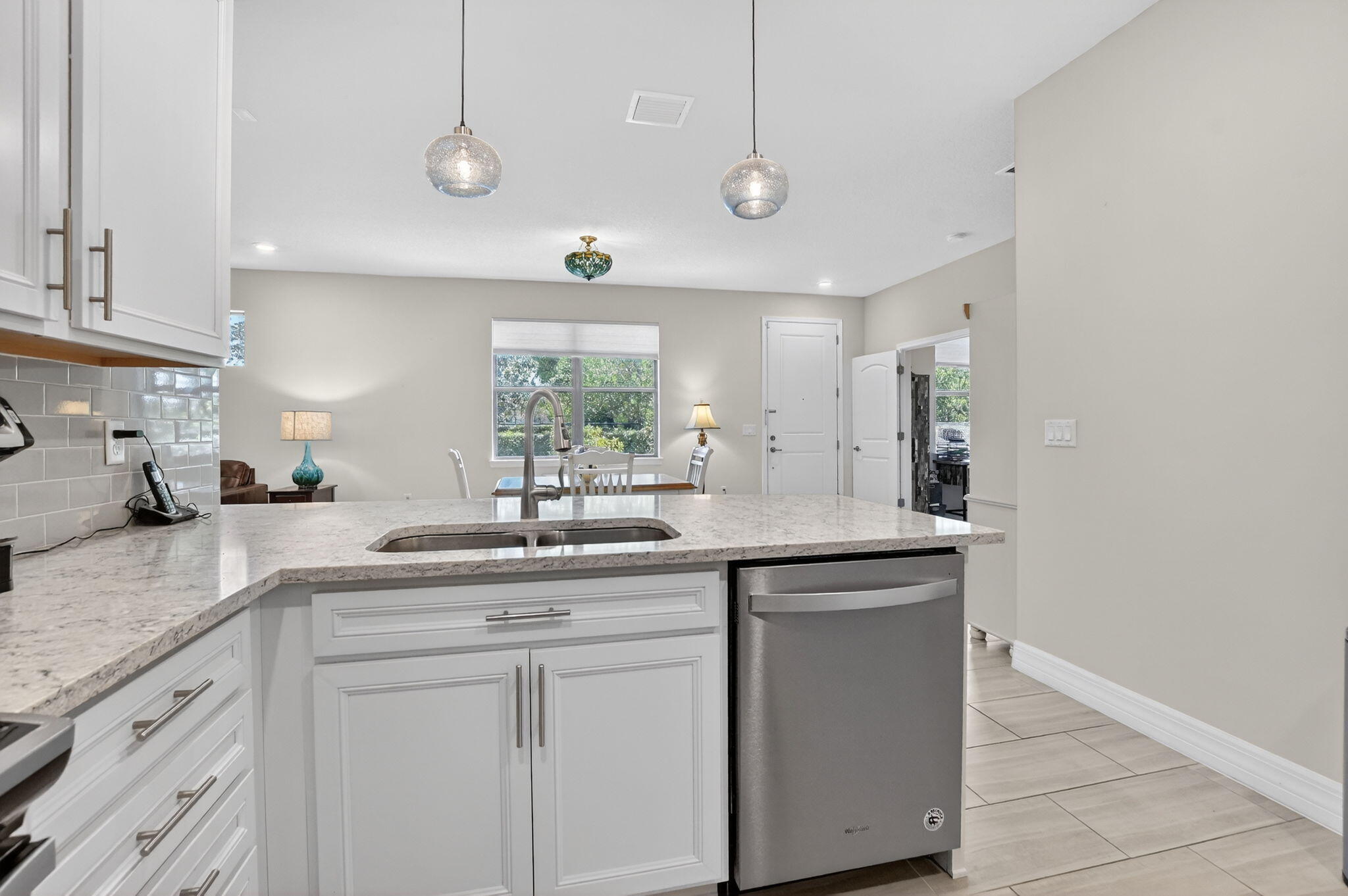 BOCA FLORES CONDO - Residential