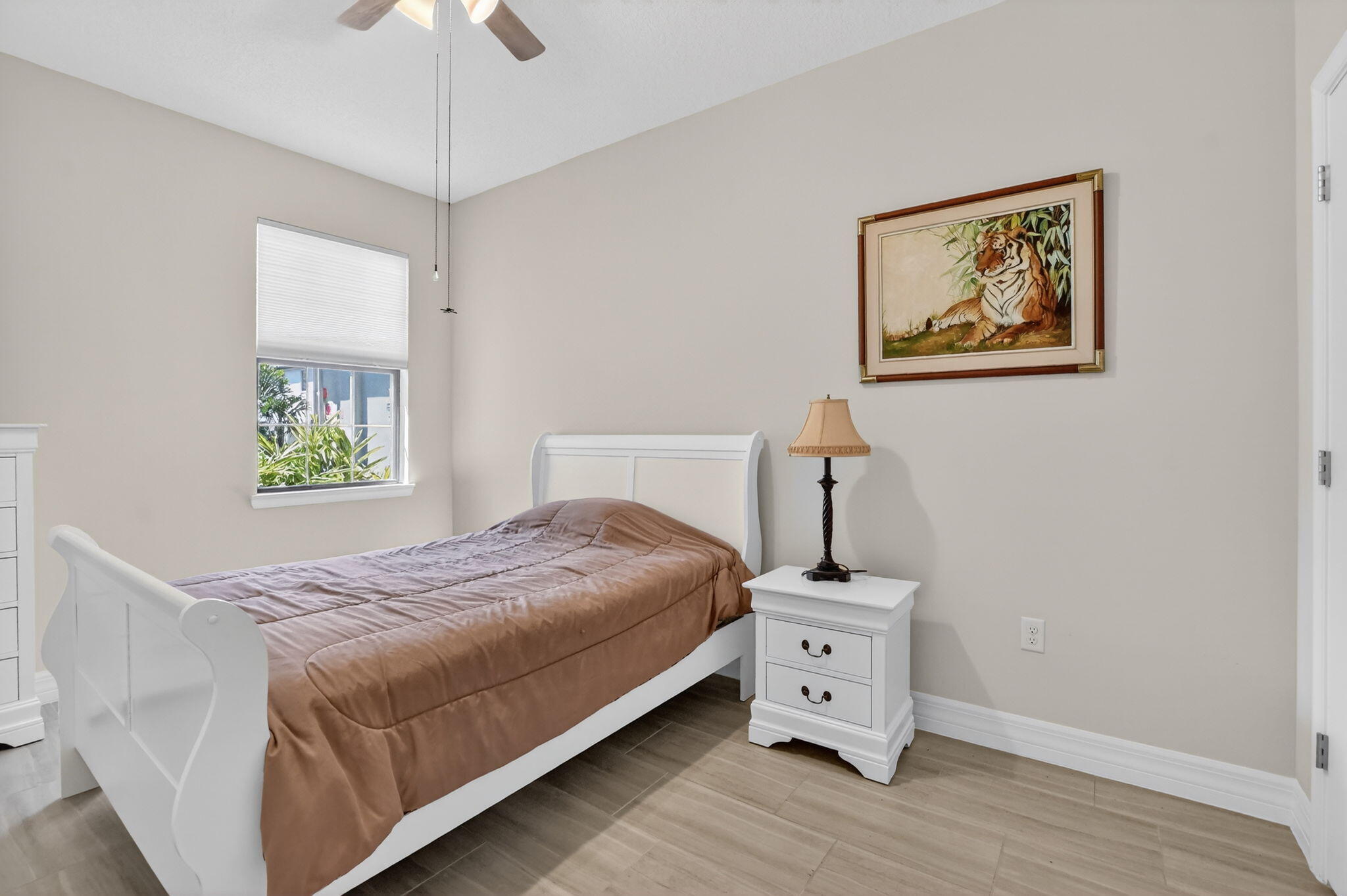 BOCA FLORES CONDO - Residential