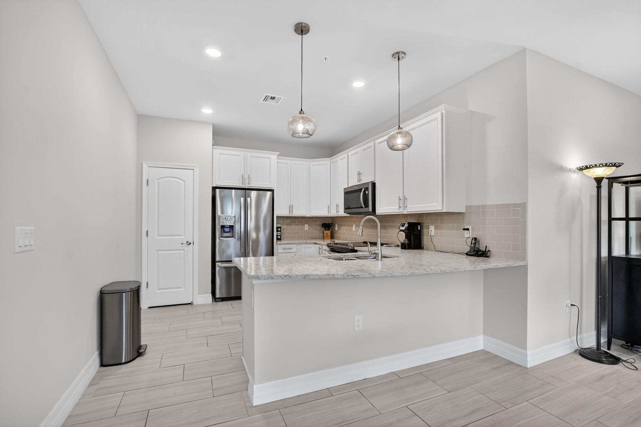 BOCA FLORES CONDO - Residential