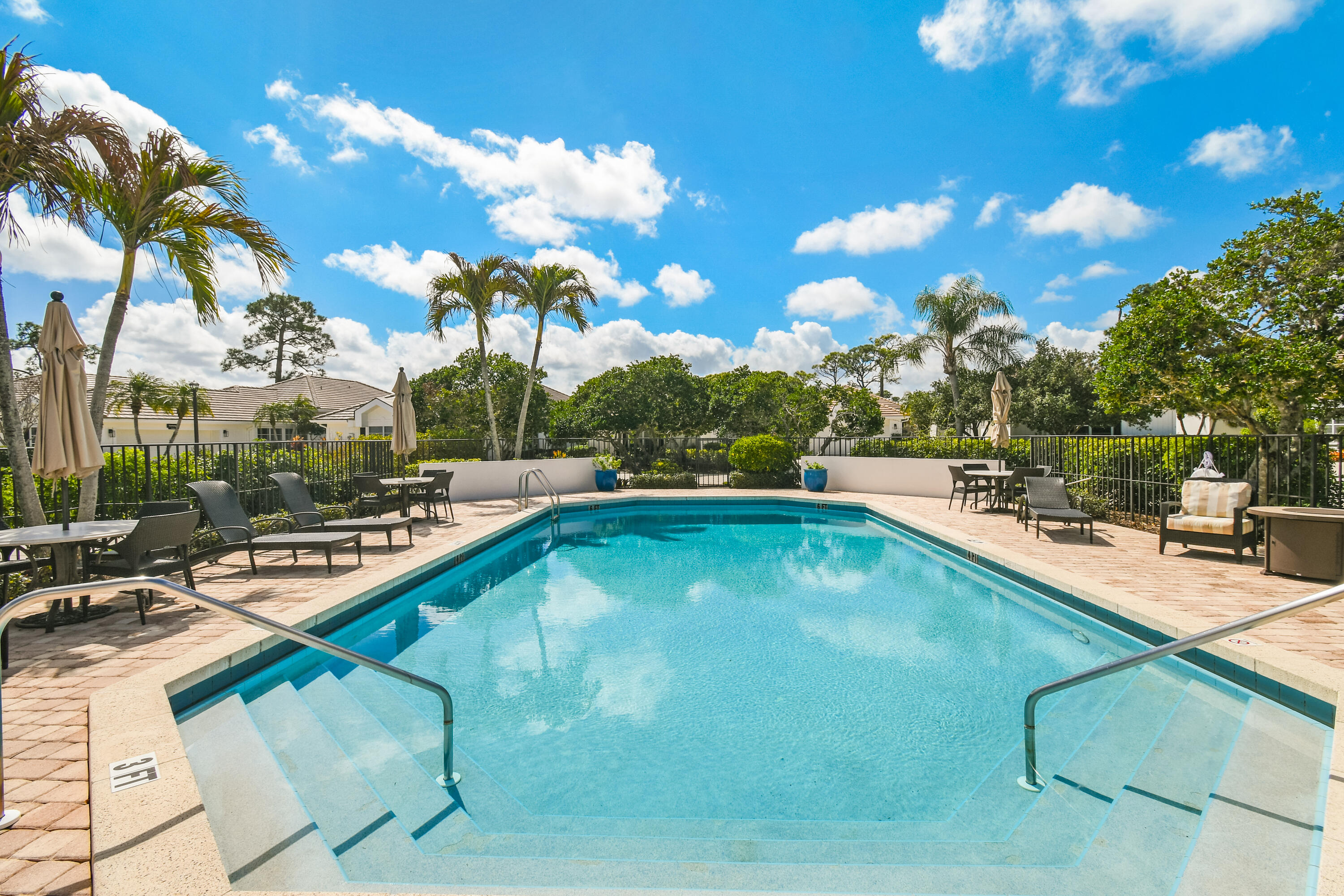 Harbour Ridge Yacht & Country Club - Fairway Villa - Residential