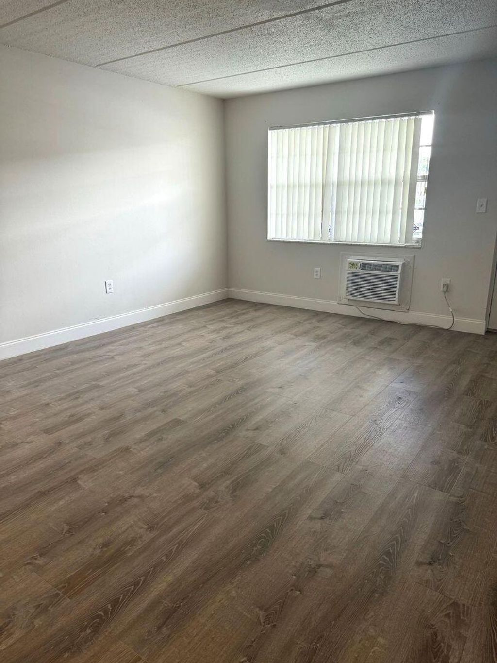 Photo of 2700 Vandiver Drive #10d, West Palm Beach, FL 33409 (MLS # R11159896)