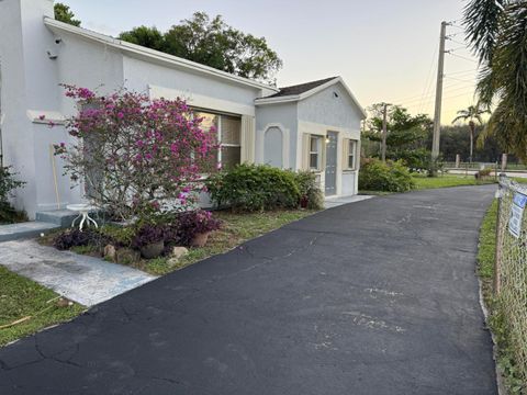 701 SW 8th Avenue Delray Beach FL 33444