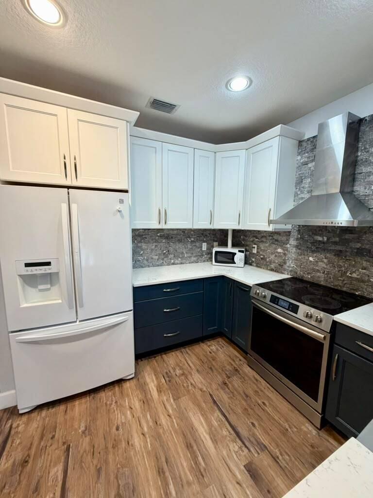 3329 NW 29TH Court