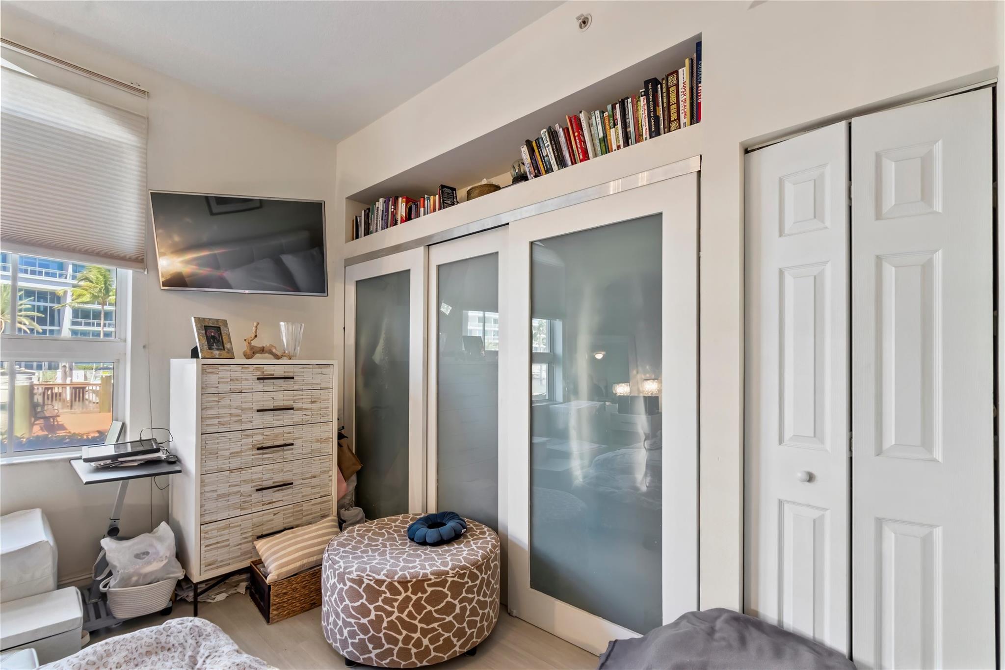 ALAQUA CONDO - Residential