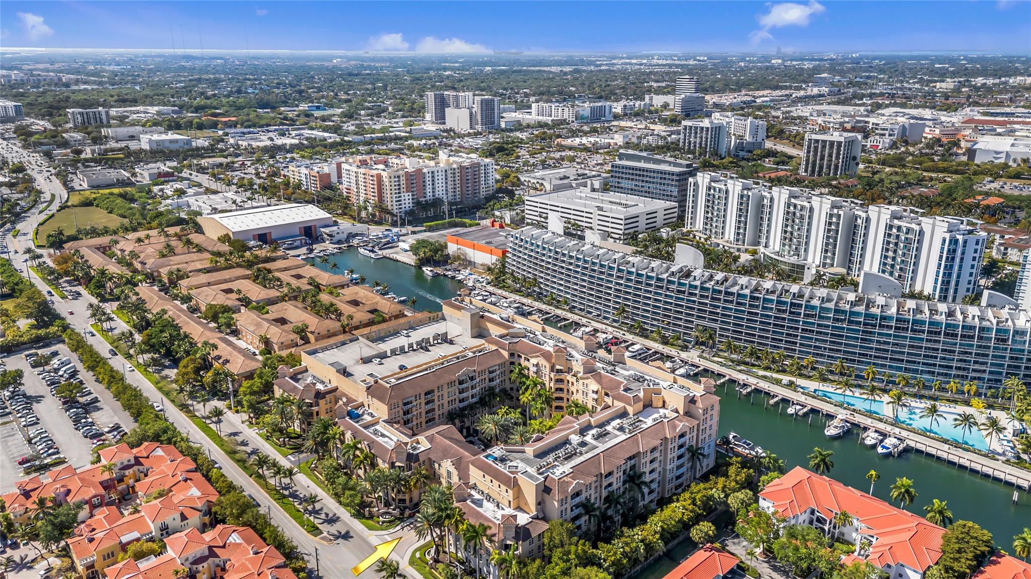 ALAQUA CONDO - Residential
