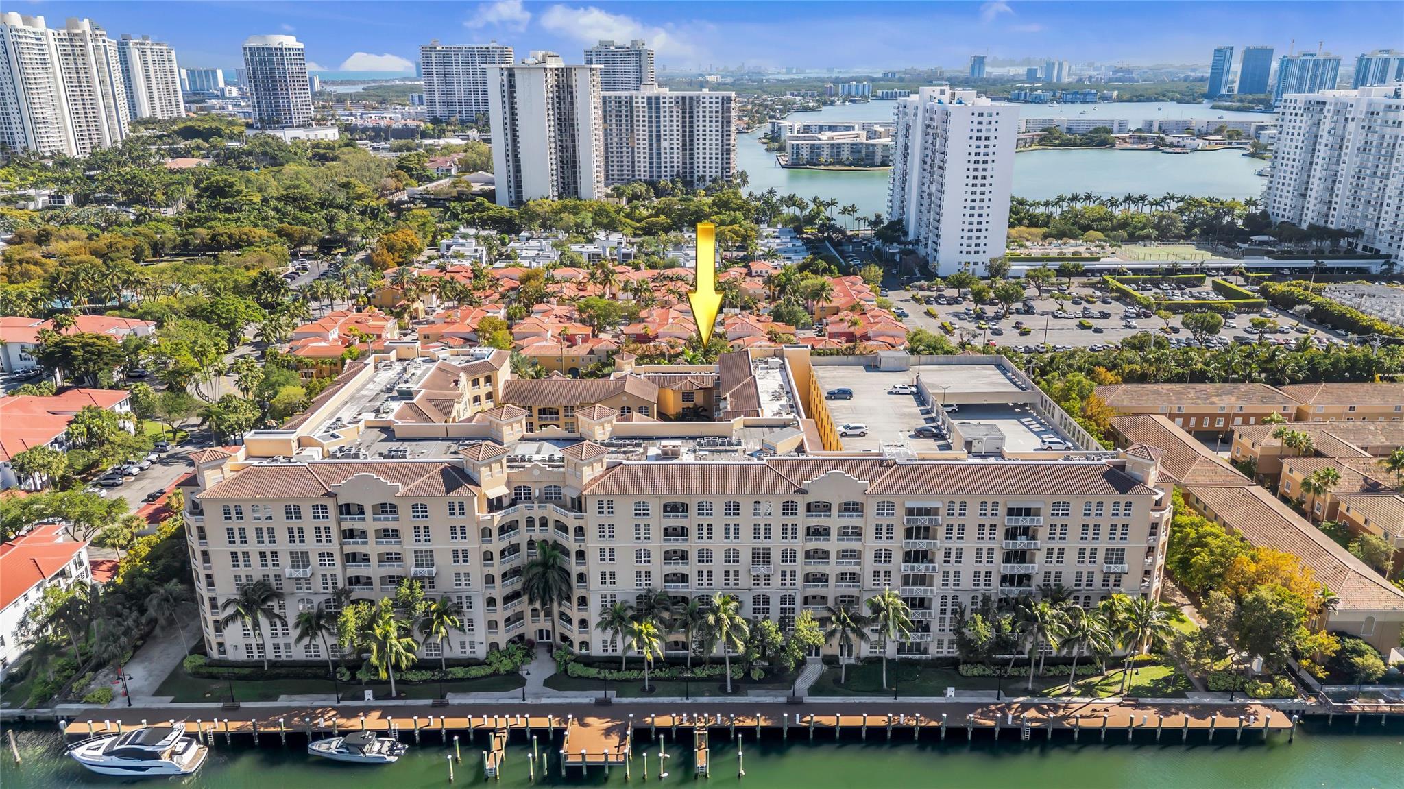 ALAQUA CONDO - Residential