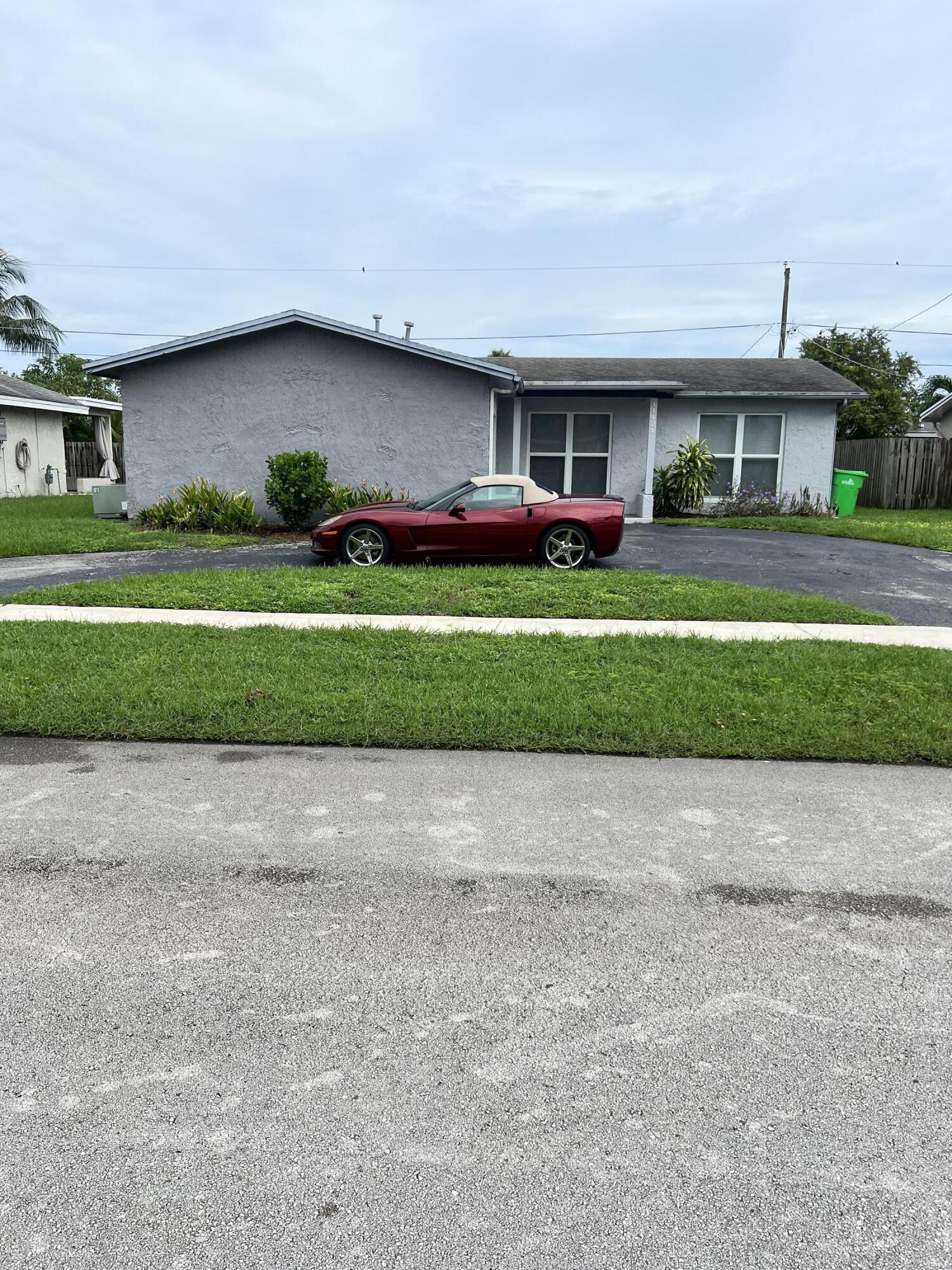 11421 NW 39th Place